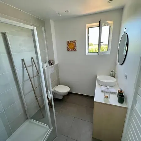 בית נופש Poetique Entre Vignes, Loire Et Moulin